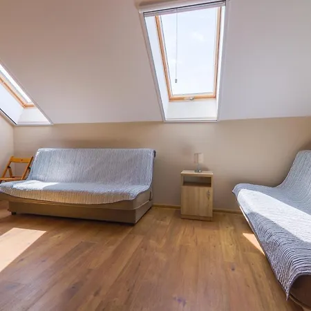 Goscinne, Nowy Dom, Cisza I Spokoj, *