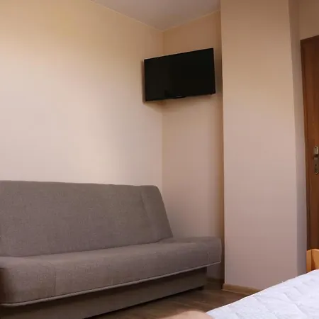 Goscinne, Nowy Dom, Cisza I Spokoj,