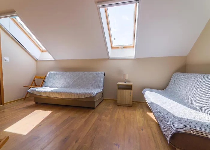 Goscinne, Nowy Dom, Cisza I Spokoj, *