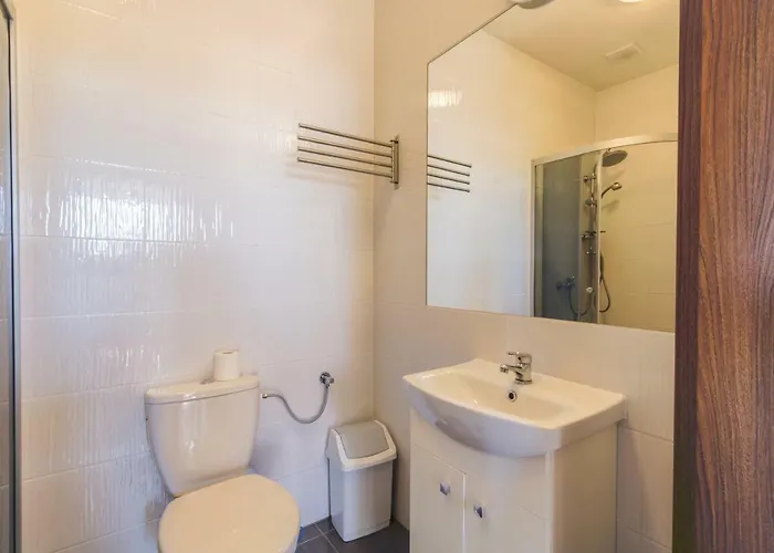 Goscinne, Nowy Dom, Cisza I Spokoj, * Władysławowo