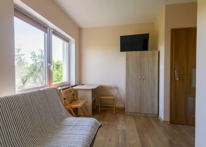 Goscinne, Nowy Dom, Cisza I Spokoj, * Władysławowo